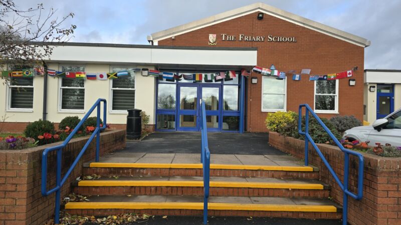 Image for the Tweet beginning: Flags for Remembrance -